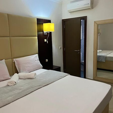 Guest House La Plaza Луанда  Экстерьер фото